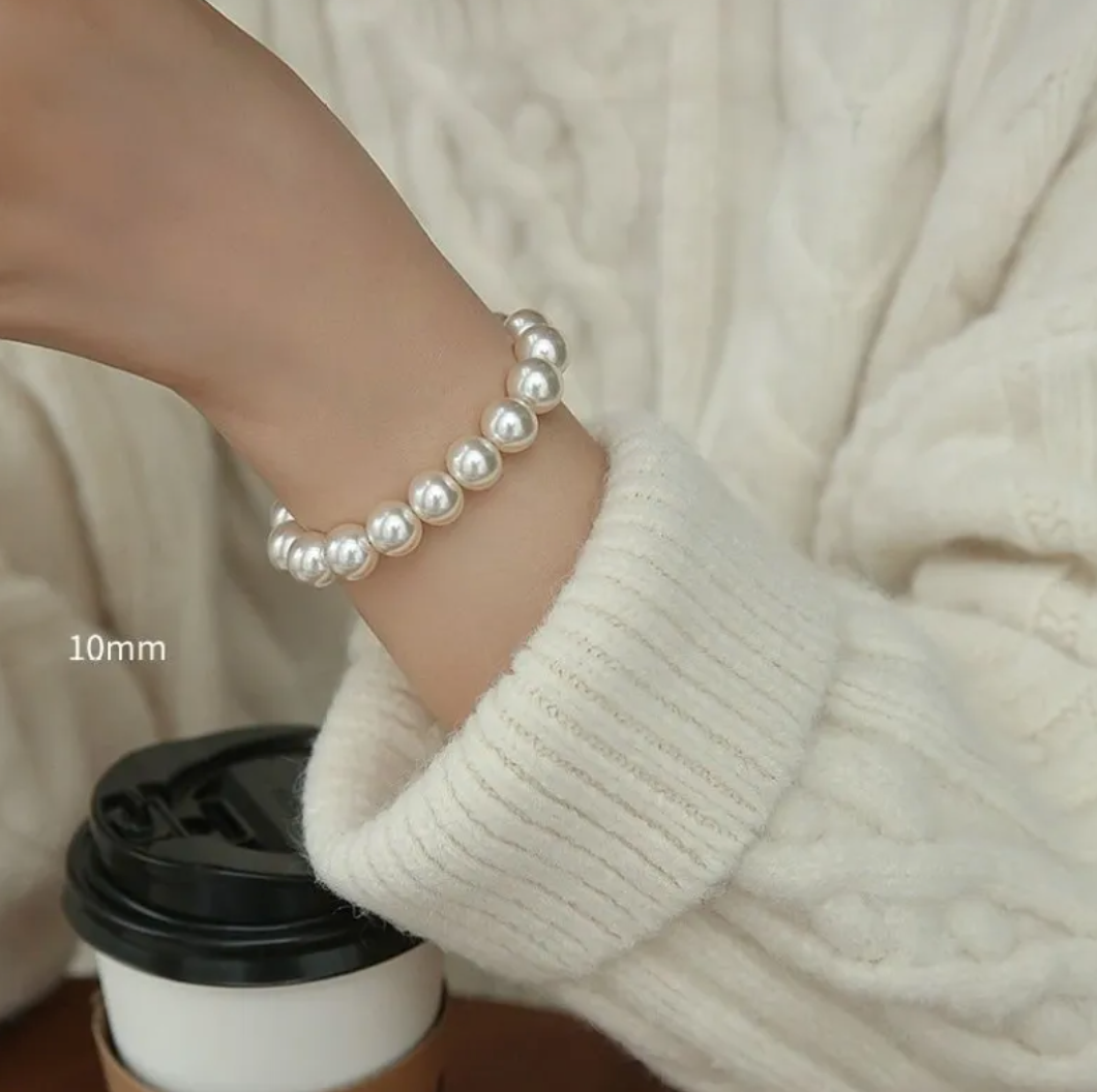 Elegant Freshwater Pearl Beaded Bracelet