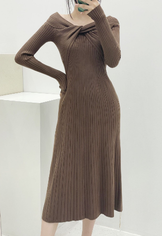 Elegant Cold-Shoulder Dress
