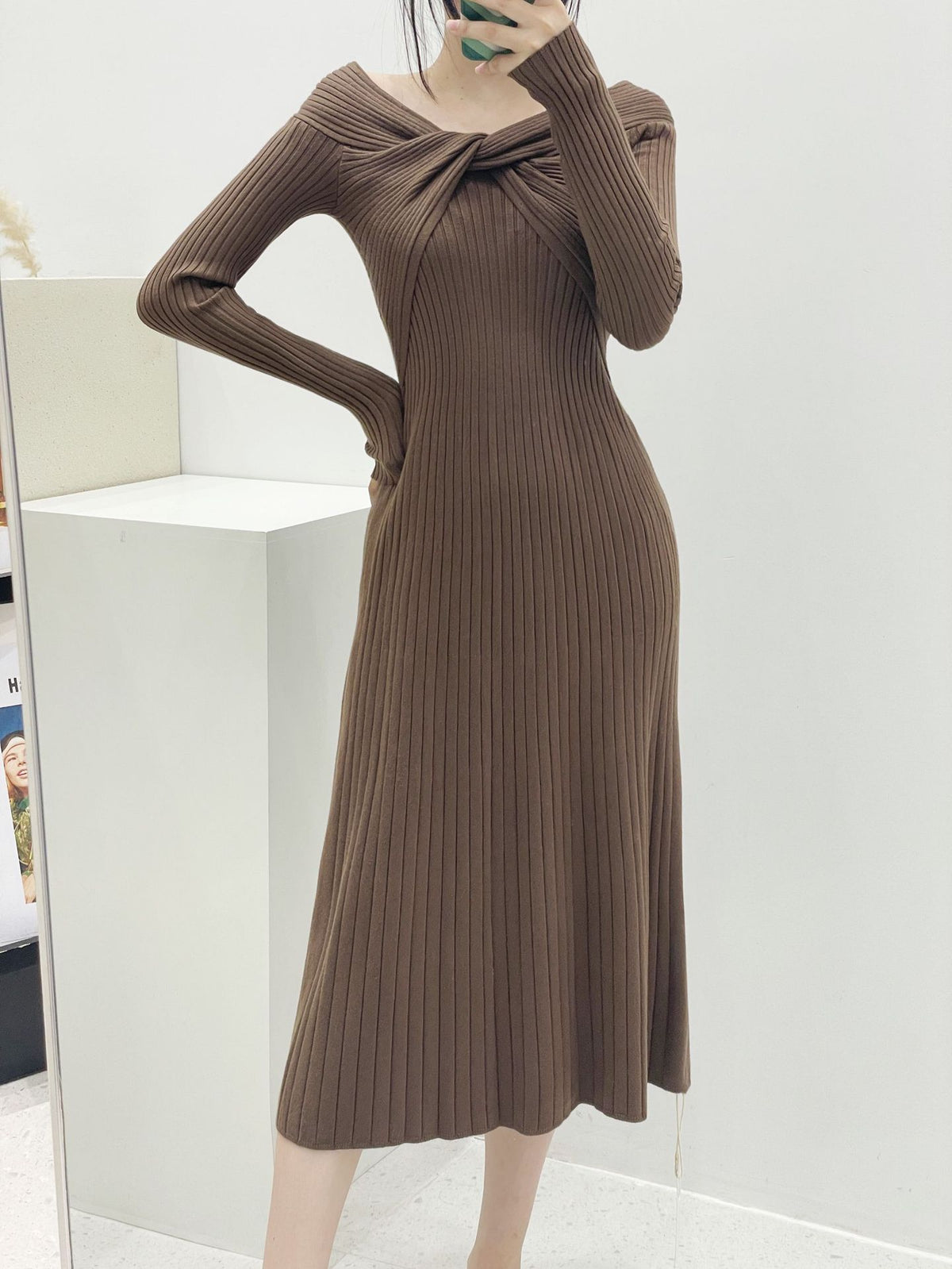 Elegant Cold-Shoulder Dress