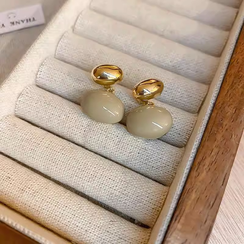 Elegant Pearl Stud Earrings