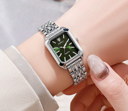 Elegant Women’s Timepiece
