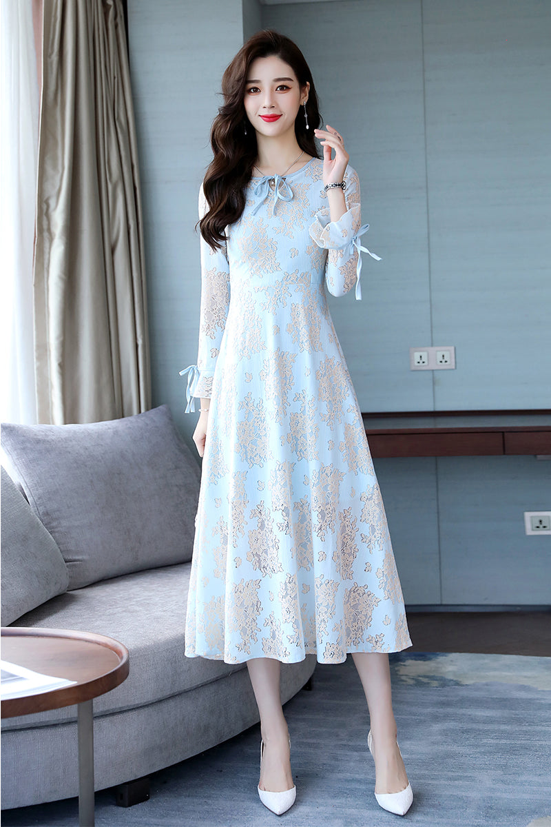Elegant Lace Flow Dress